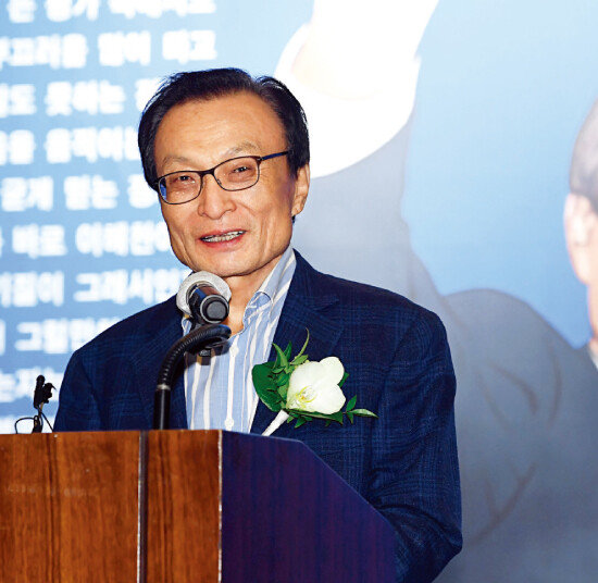 더불어민주당 이해찬 전 대표가 전면에 등장한 것은 지금 더불어민주당이 느끼는 위기감을 보여준다.  [동아DB]