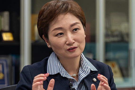 [영상] “유시민 ABC론, <br>‘중도층 이용해 먹자’는 말밖에 안 돼”
