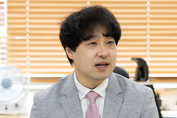 “자동화 영역은 AI에, <br>인간은 끊임없는 시도로 길 찾아야”