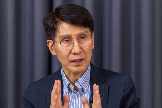 “고점론 시기상조… 코스피 영업익 60% 넘는 삼성전자·SK하이닉스, 주가는 45%에 불과”