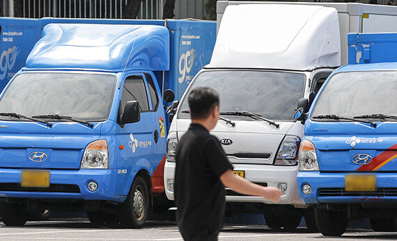 건강권 vs 추가 보상<br>새벽 배송 논쟁 ‘이것’ 놓쳤다