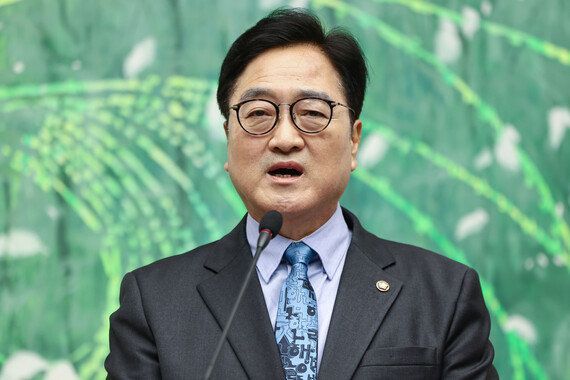 지방선거 맞춰 졸속 개헌하는 나라,<br> 선진국일 수 없다