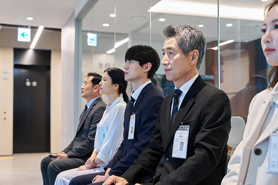 면접관이 확인하는<br> 중장년 ‘역할 중심 평가’의 기준