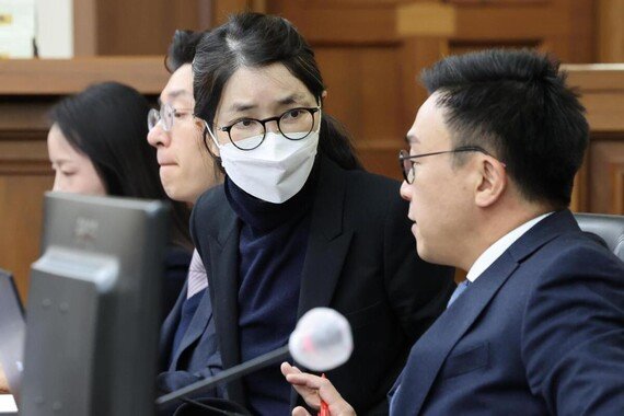 “수익 확신 없는 상태에서 20억 건네기 어려워” 김건희 항소심 징역 4년 선고
