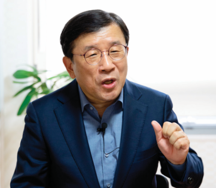 “상승장에서 상단 예측하지 않아, 시장은 늘 오버슈팅… 중장기 계좌엔 반도체뿐”
