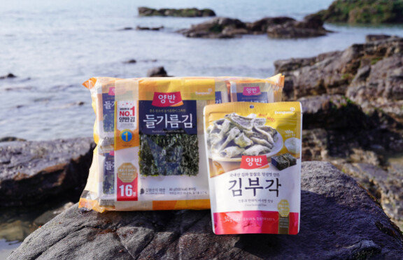한국 전통 식품인 부각을 현대적으로 재해석한 ‘양반 김부각’이 미국과 태국 등 현지에서 긍정적 반응을 얻고 있다. [동원F&B]