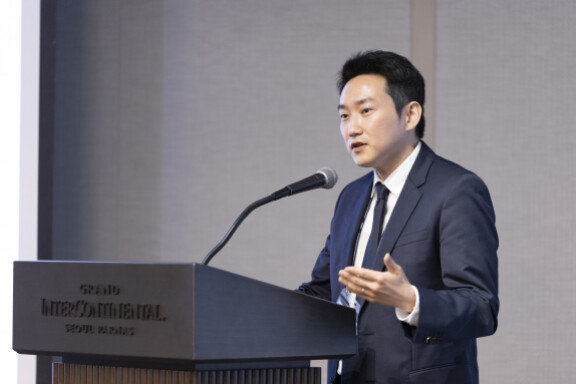 ‘화합물반도체기술협의회(CSTA)’ 발족식에서 발표를 맡은 이현익 과학기술정책연구원 부연구위원. 홍중식 기자