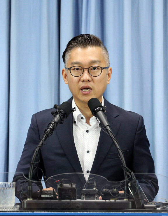 김남준 대통령제1부속실장이 경기도청 언론비서관으로 활동하던 모습. 동아DB 