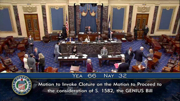 6월 17일 미국 상원은 ‘미국 스테이블코인 국가 혁신 확립 및 지침 법안(Guiding and Establishing National Innovation for U.S. Stablecoins Act)’을 통과시켰다. 미국 의회 홈페이지