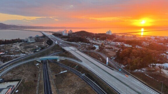 올해의 토목구조물 대상을 수상한 서부내륙고속도로 평택~부여 구간. [대한토목학회 제공]
