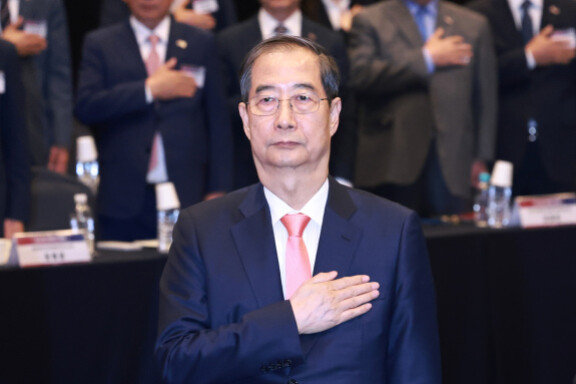                                         5월 1일 국무총리직 사퇴를 발표한 한덕수 전 대통령 권한대행. 뉴시스