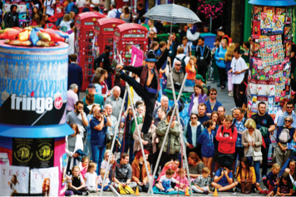 세계 최대 공연 예술 축제 ‘에든버러 프린지 페스티벌’. GETTYIMAGES