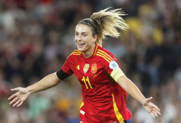 2022년 여자 발롱도르에 선정된 스페인 바르셀로나 페메니의 알렉시아 푸테야스. 뉴시스