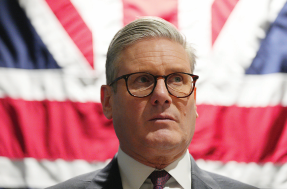 키어 스타머 영국 총리는 6월 2일(이하 현지 시간) 고반 조선소를 찾아 “영국은 전투 준비를 갖춘, 철갑을 두른 나라가 돼야 한다”고 말했다. 뉴시스