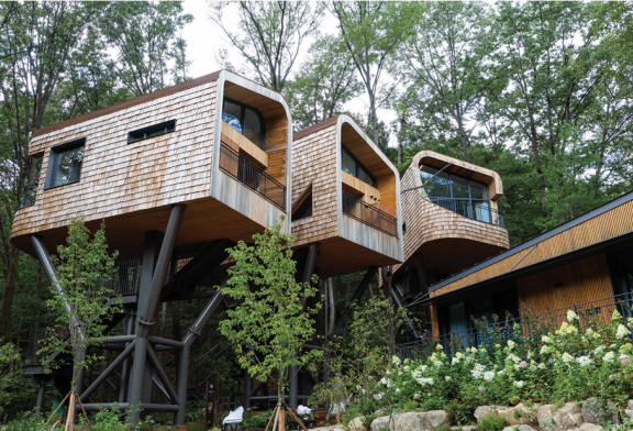 트리하우스는 총 3채이며, 노르웨이 피오르 해안의 트리하우스를 참고해 만들었다. 조영철 기자