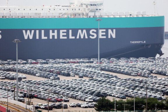 7월 7일 경기 평택시 평택항에 수출용 차량들이 세워져 있다. [뉴스1]