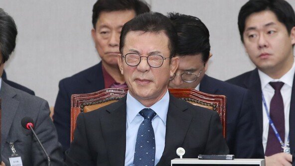 “화부터 내는 尹에 참모들 심기경호, 金여사 문제 등 직언 못해”