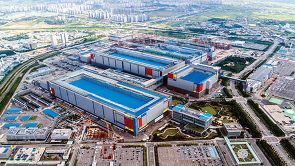 메모리 슈퍼사이클… 적토마처럼 질주하는 삼성전자·SK하이닉스 주가