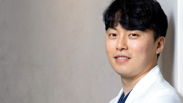 “머리 많이 빠진다고 모두 탈모는 아닙니다”