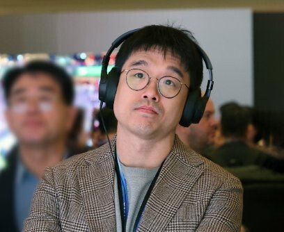 “겸손·소탈한 성격…공개 석상에서 위상 드러내며 사업 재편 주도”