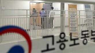 30인 미만 사업장도 내년부터 주52시간 지켜야…계도기간 종료