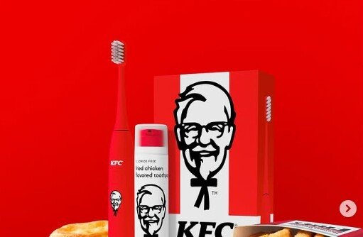 美 KFC가 만우절에 공개한 ‘치킨맛 치약’, 진짜로 출시해 완판