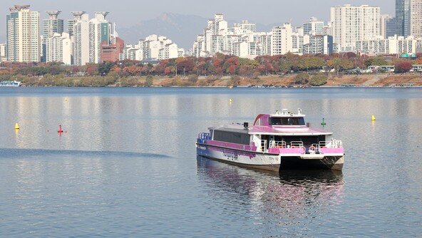 與 “몇명 다치거나 죽어야 한강버스 멈출 건가” 오세훈 때리기