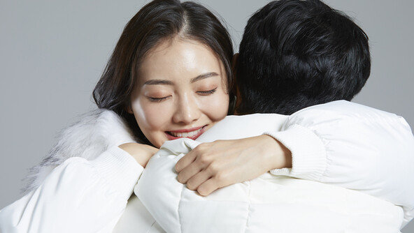 패딩 지퍼 갑자기 안 잠길 때…‘이것’만 조이면 바로 해결 [알쓸톡]