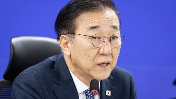 국토장관 “60억 아파트 50억으로…주택시장, 이성 되찾아”