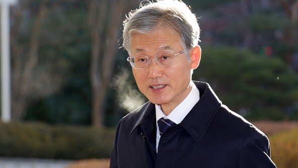 “조희대 ‘계엄 위헌적, 계엄사에 연락관 파견말라’ 지시”