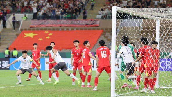 ‘김상식호’ 베트남, 中에 0-3 완패…24일 한국과 동메달 결정전