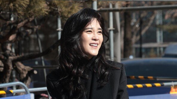 이부진, 아들 졸업식 ‘올블랙’ 패션…70만원대 가방 뭐길래