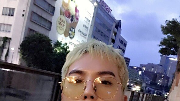 ‘102일 무단결근’ 송민호…변호사 “징역 가능성” 언급