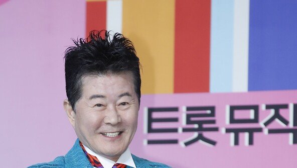 태진아, 전한길 콘서트 출연 안 한다 “섭외 때 일반 행사라고…명예훼손 고소”