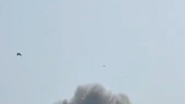 이란 보복 시작…“바레인 美5함대-이스라엘에 미사일 공격”