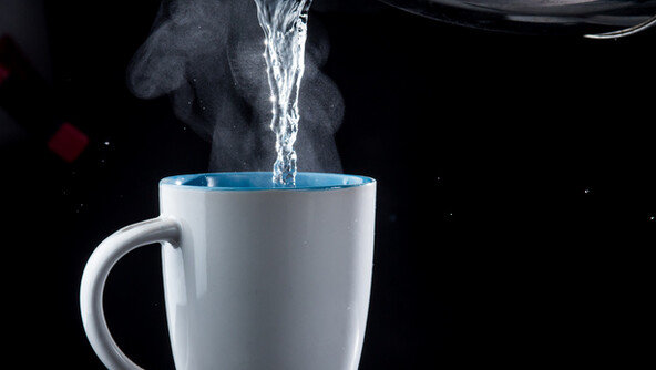 아침 공복 따뜻한 물 한 잔, 정말 살 빠지고 해독될까?[건강팩트체크]