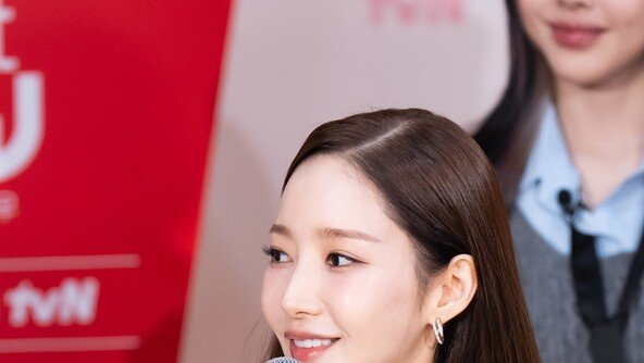 박민영 긴급 체포, 행사장 대혼란 (세이렌)