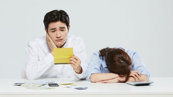 직장인 56% “월급만으로 생계유지·노후대비 어려워”