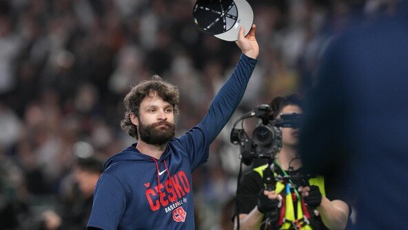 3년전 오타니 삼진 잡은 체코 투수, 일본전서 4와3분의2이닝 ‘무실점’ 기립박수