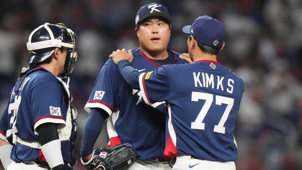 아무것도 못했다…WBC 한국, 도미니카에 0-10 콜드패