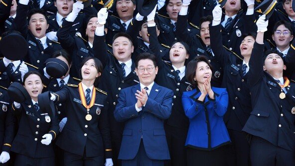 한달에 100km 뛰는 ‘철인 변호사’ 경찰 됐다…“국민 섬길 것”