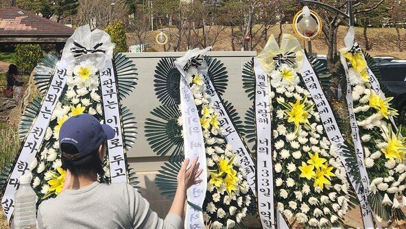 “철제 검시대서야 평온해보인 아기” 구형 검사도 울었다