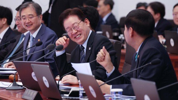 “주차장이 가업이냐?”…李 ‘실소’한 가업 상속 공제 손질