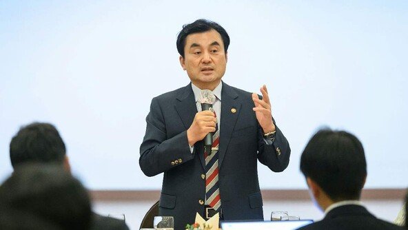 안규백 “GOP 병력, 2만2000명에서 6000명으로 감축”