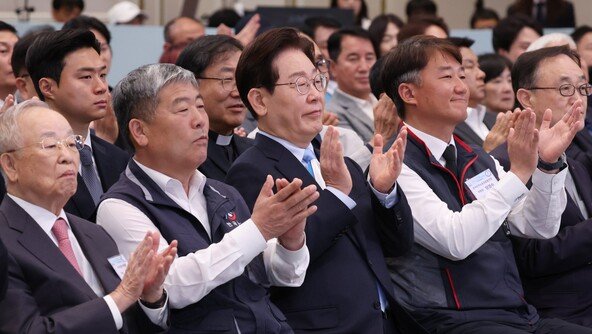 삼바 노조 “영업익 20% 성과급” 전면파업… SK 하청도 배분 요구