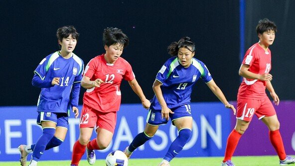 [단독]北 여자축구팀 “경기 외 선수단 노출 말아달라”