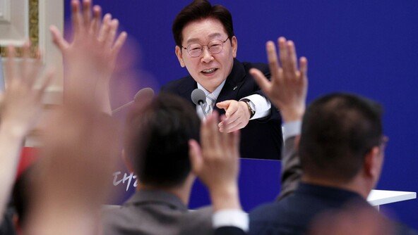 [사설]“들어오는 대로 쓰는 건 바보”… 삼전-닉스도 2년 전 세금 못 냈다