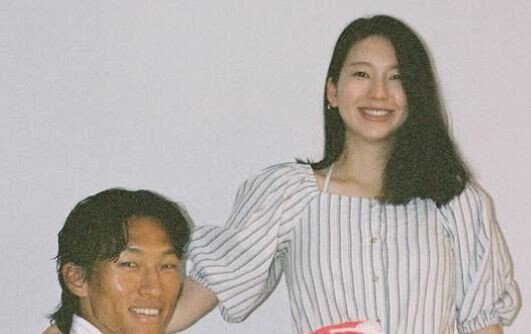 “딸이 복덩이네”…김승규 아내 모델 김진경에 축하 봇물