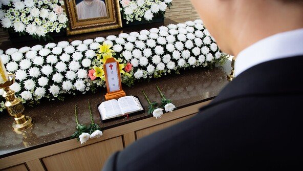 “고인 통장에서 장례비 꺼냈는데”…상속포기 무효될 수 있나 [상속리포트]