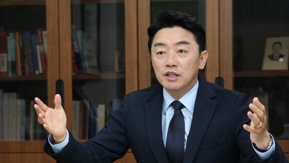 [단독]강훈식 “추가세수, 반도체 클러스터 전력-용수에 써야”